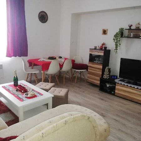 Apartman Petra Kovářská エクステリア 写真