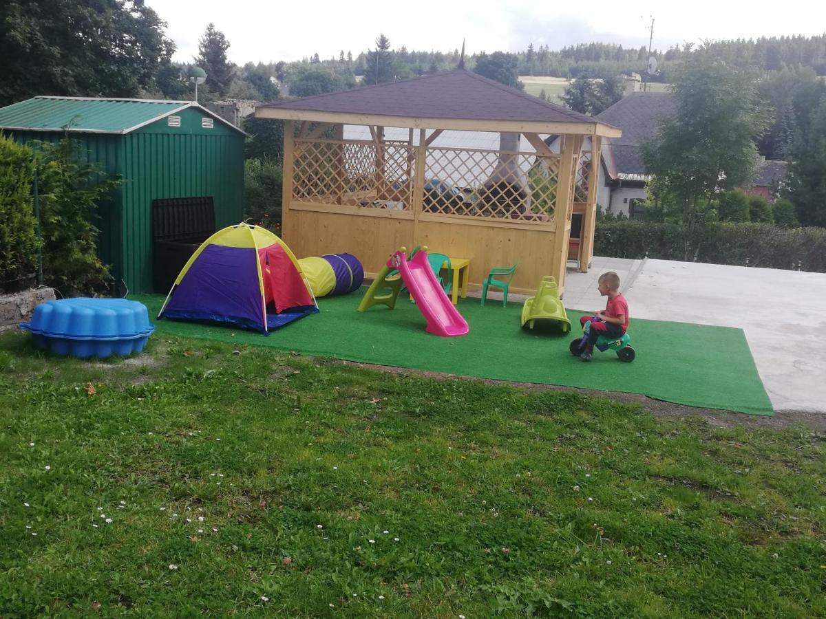 Apartman Petra Kovářská エクステリア 写真